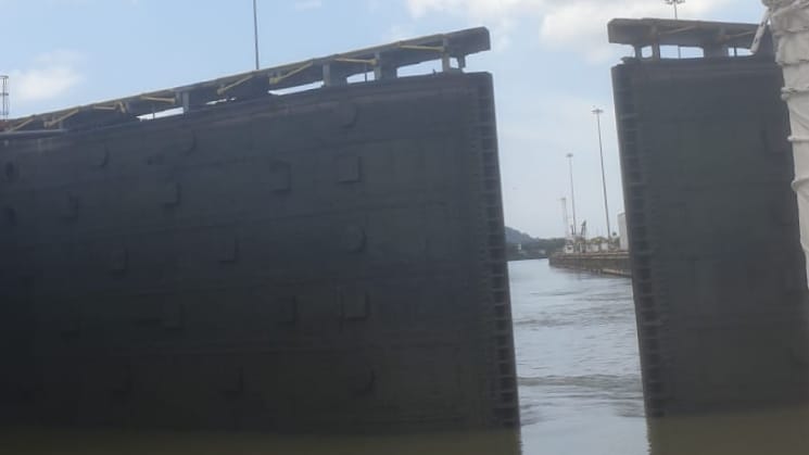 panama canal yacht