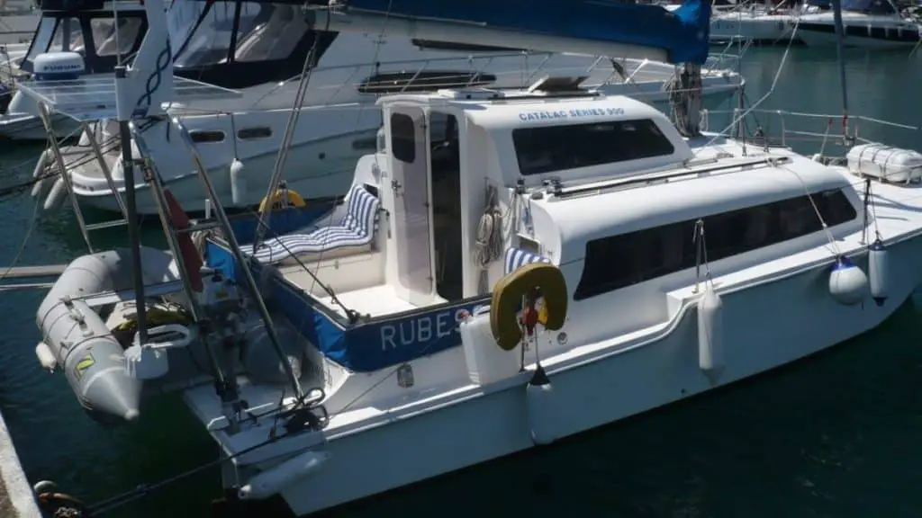 8 Best Catamarans That Are 30 Feet or Less Catamaran Freedom