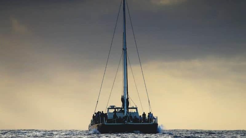 liveaboard sailing catamaran