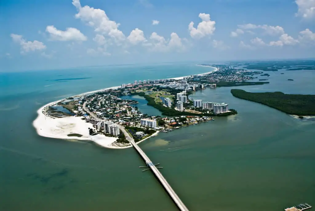 living on a sailboat in miami