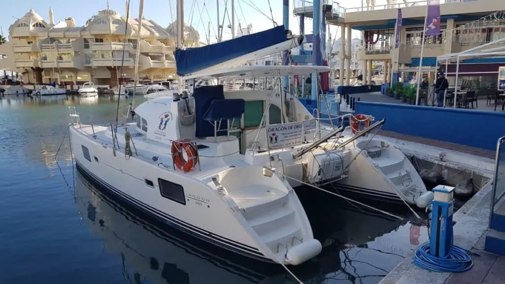 lagoon 30 catamaran