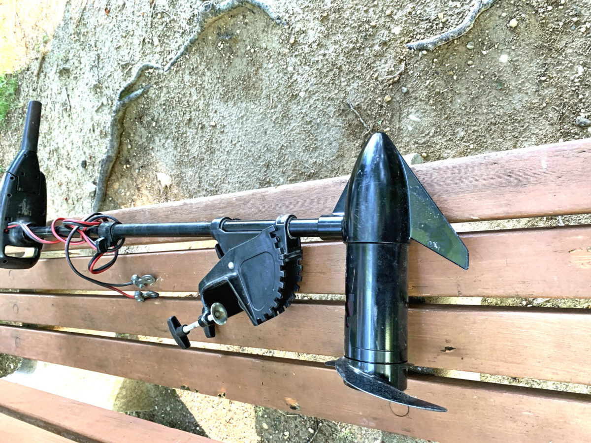 Electric vs Gas Outboard Engines Compared! Catamaran Freedom