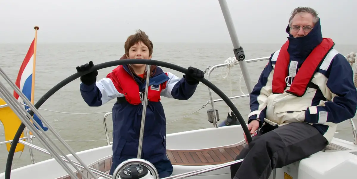 Sailing Lesson? When To Take It, and When to Skip! Catamaran Freedom