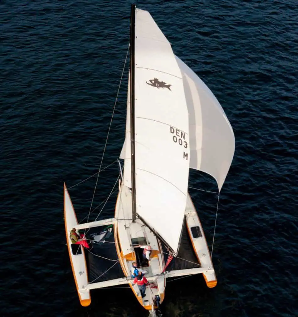 trimaran heavy weather sailing